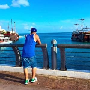 Meet your Posher, Ray